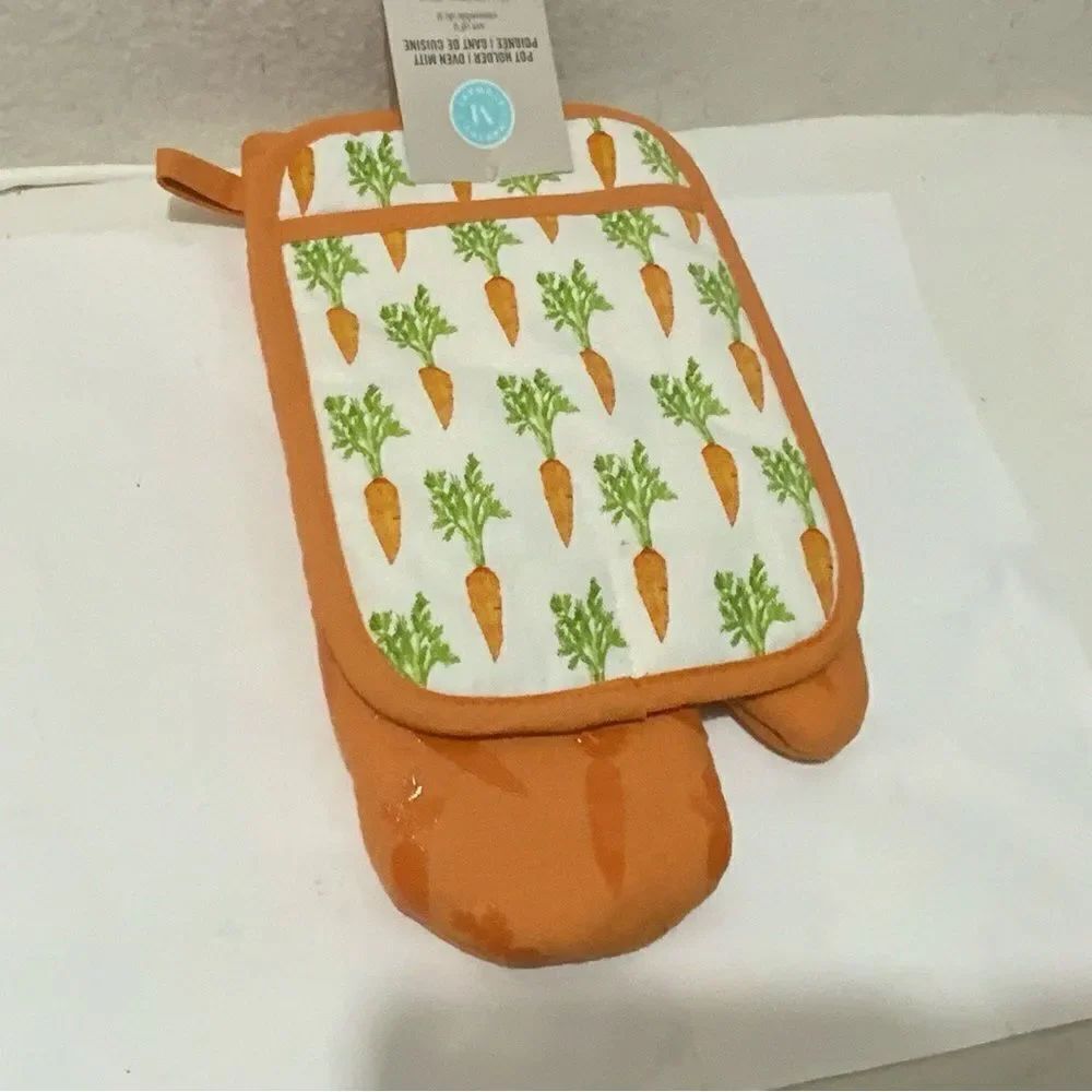 MARTHA STEWART 2 PACK OVEN MITT POTHOLDER CARROTS ORANGE 100% COTTON NWT A12